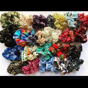 SCRUNCHIE BUNDLE